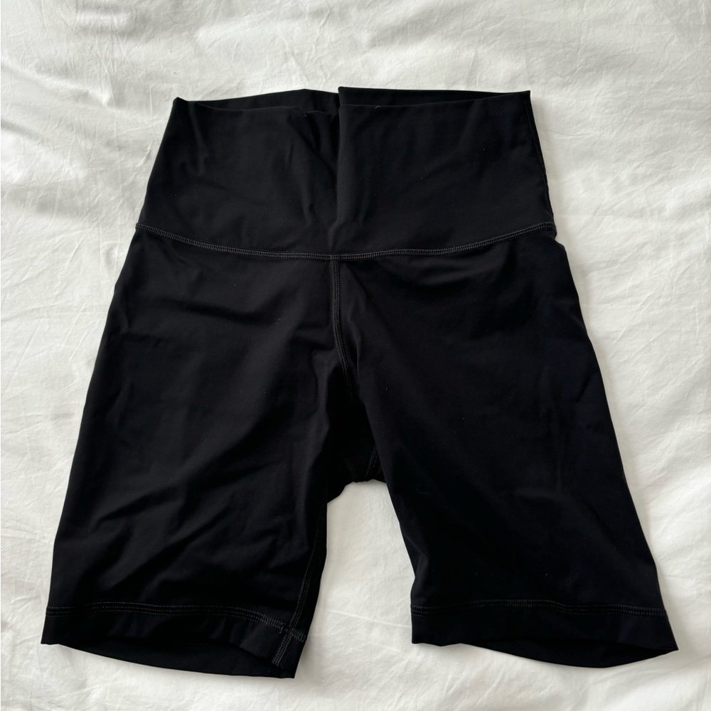 Everlane bike shorts